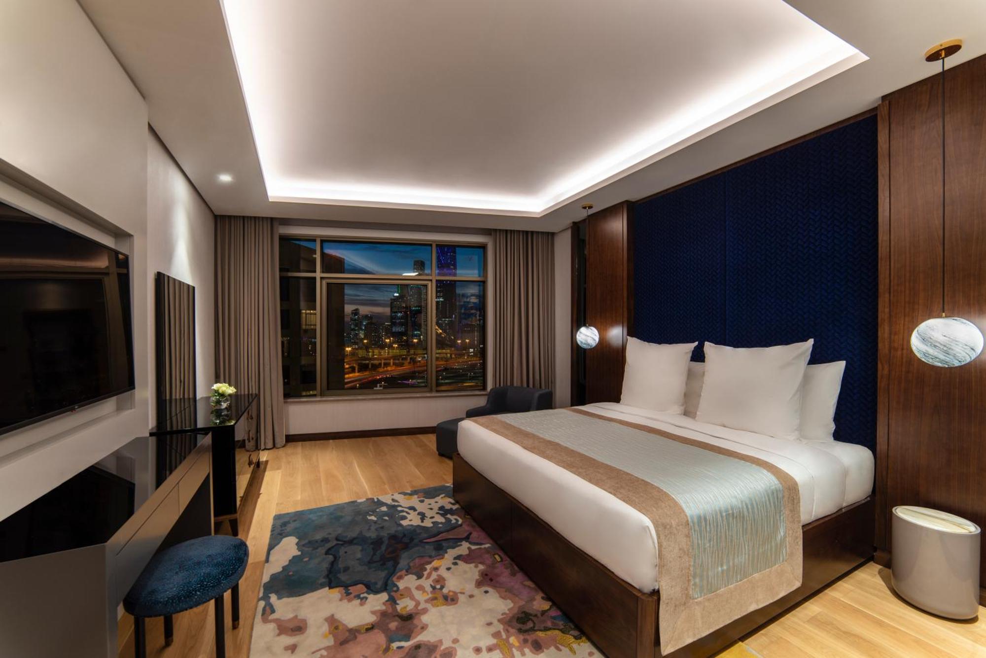 Mövenpick Hotel And Residences Riyadh Exteriör bild Deluxe Suite
