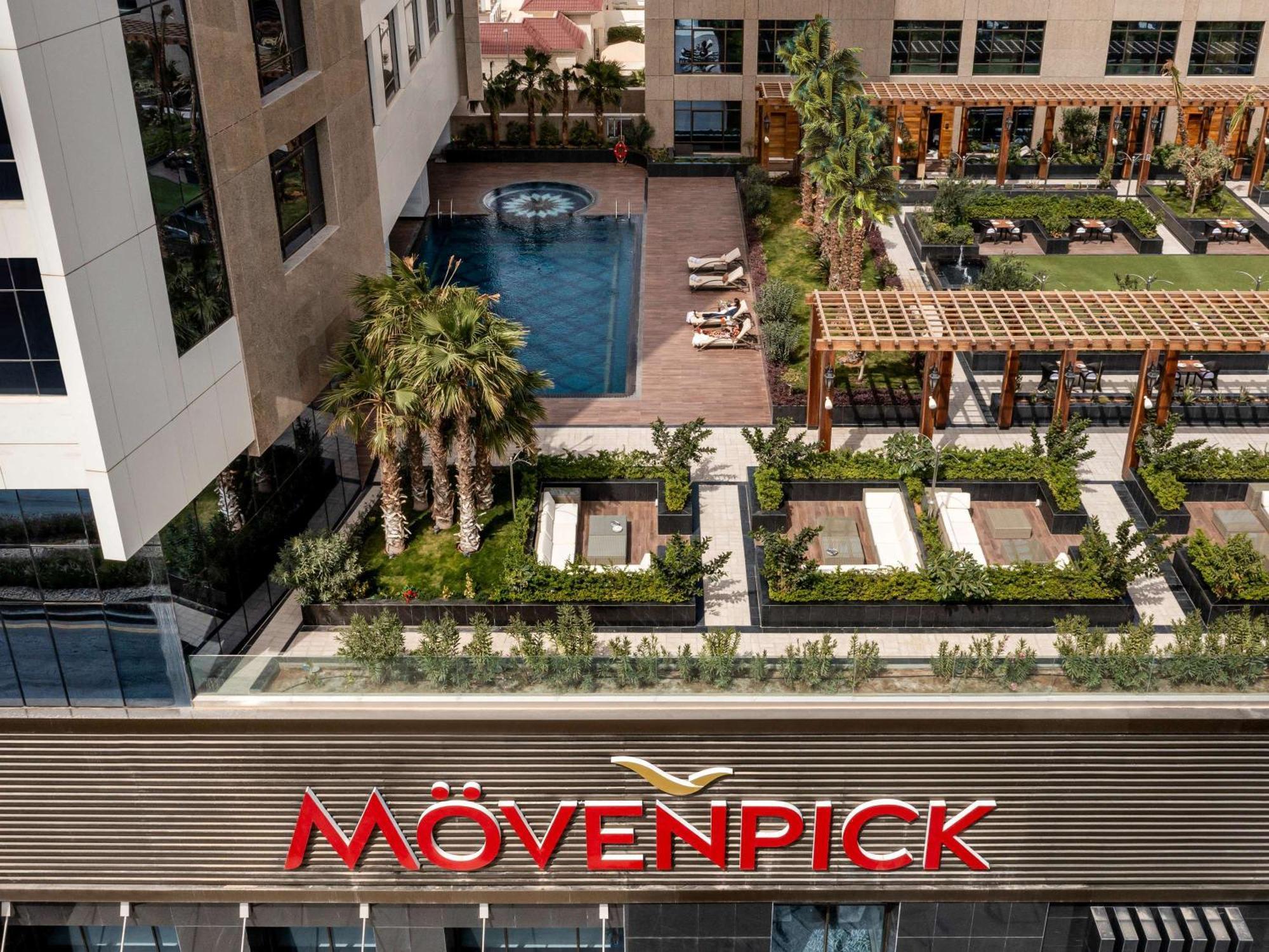 Mövenpick Hotel And Residences Riyadh Exteriör bild Movenpick Hotel, Cairo