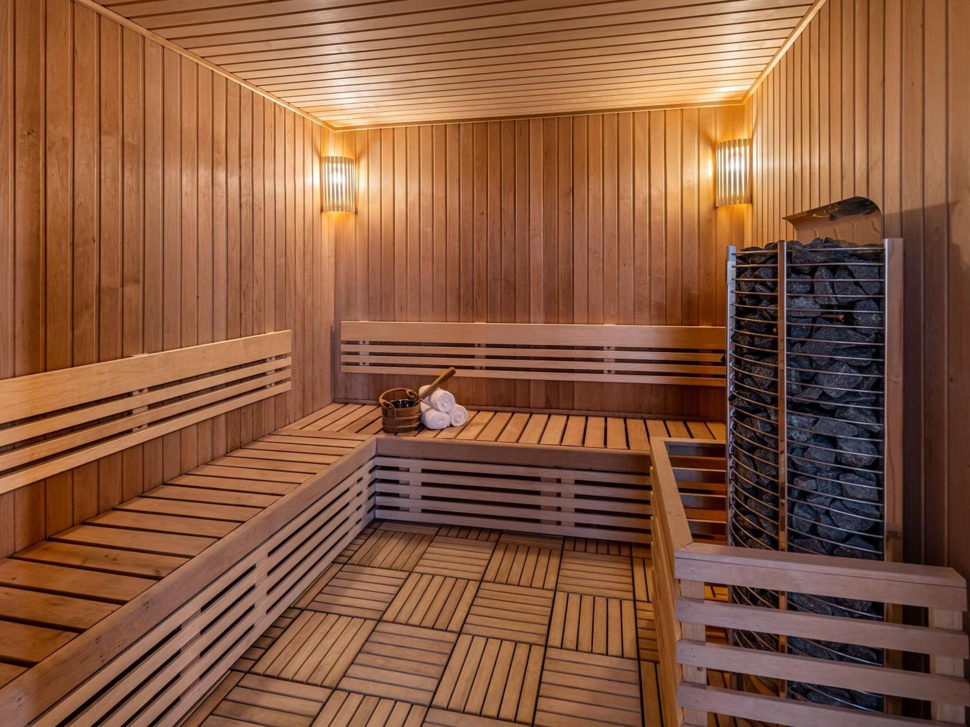 Mövenpick Hotel And Residences Riyadh Exteriör bild A modern Finnish sauna